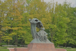 Warsaw: Guided Frederic Chopin Tour with Concert