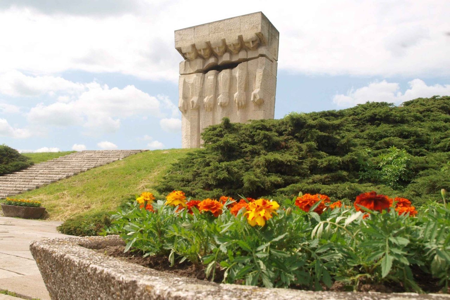 Krakow: Former Concentration Camp Plaszow Guided Tour