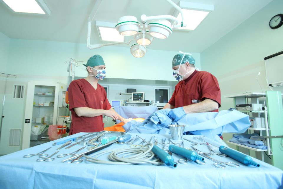 Linea Corporis Surgery