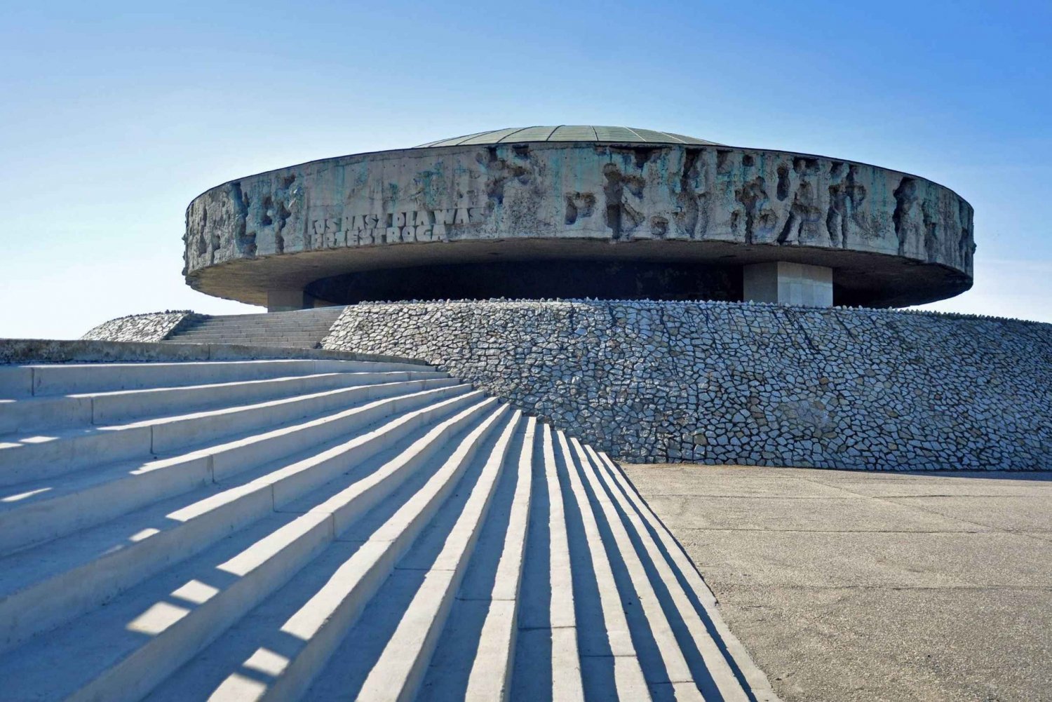 Majdanek Concentration Camp: Guided Private Tour from Warsaw