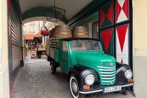 Warsaw: Food Tour with 8 Tastings of Pierogi, Pancake & More