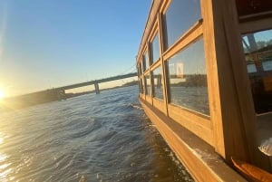 Vistula cruise with Prosecco