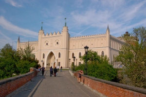 Warsaw: 12-Hour Guided Private Tour to Majdanek and Lublin