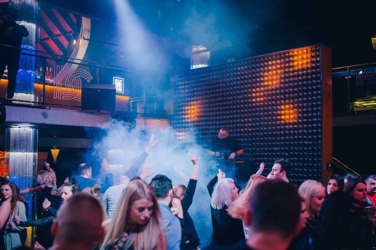 Varsova: Polttarit ja polttarit