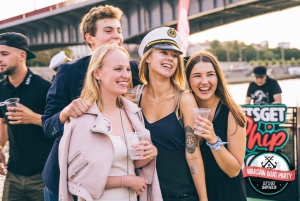 Warsaw: Boat Party with Unlimited Drinks &VIP Club Entrance