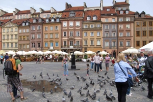 Warsaw: Classic Highlights Private Tour by Vintage Car