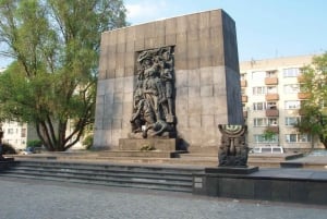 Warsaw Daily Jewish Ghetto Guided Tour with Jewish Cemetery