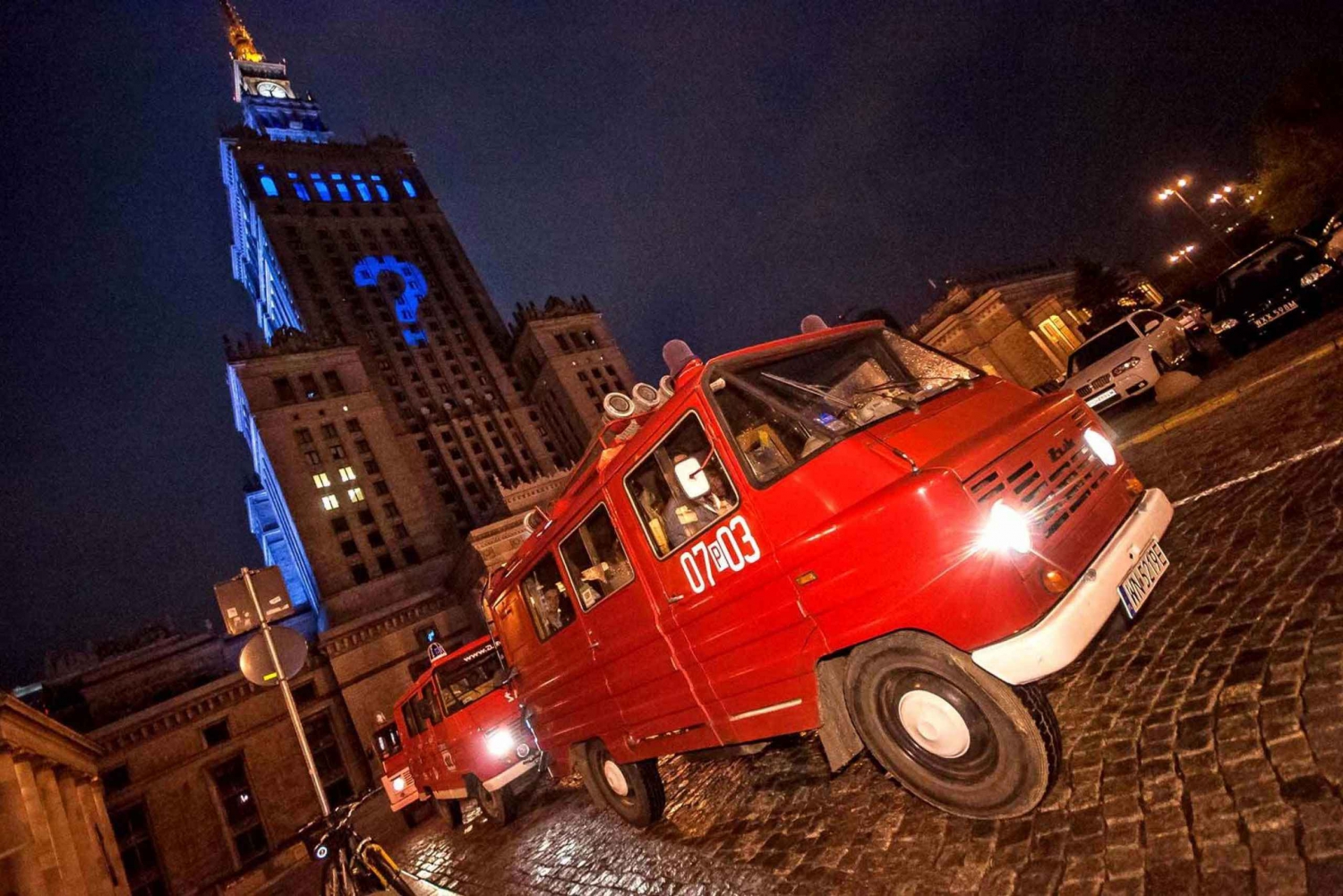 Warszawa: Historie- og pubtur om aftenen med retro-minibus