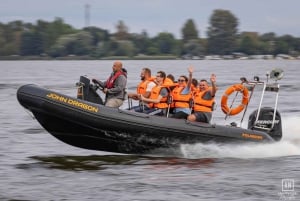 Warsaw: Exciting, fast motorboat cruise on the Vistula River