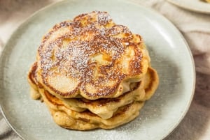 Warsaw: Food Tour with 8 Tastings of Pierogi, Pancake & More