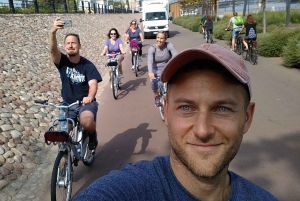 Warsaw: Guided Bike Tour