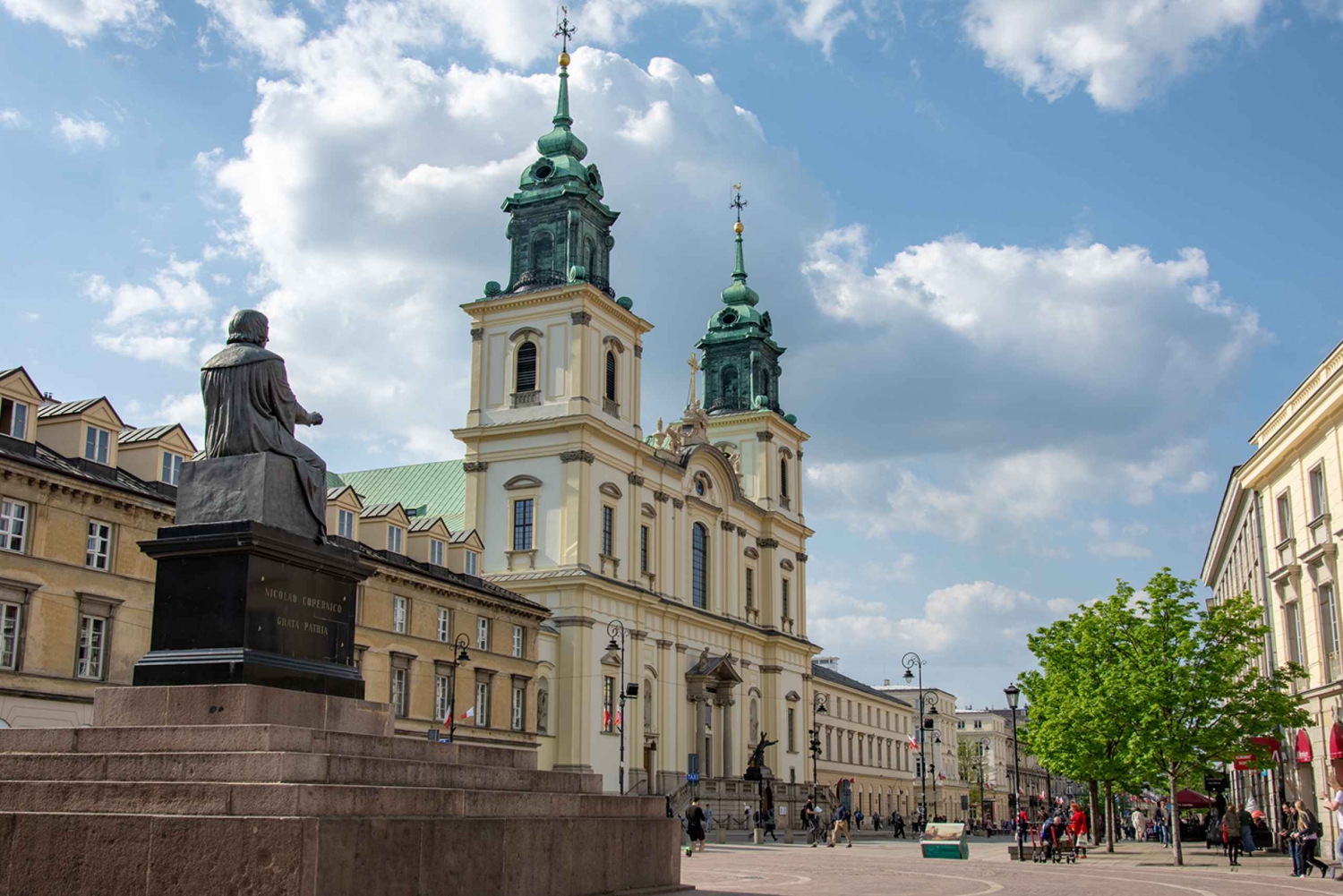 Warsaw: Guided Minivan Tour of Chopin's Warsaw