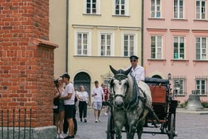 ワルシャワ：プライベート・ショパン・コンサート付きガイド付きウォーキングツアー