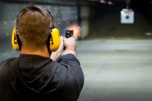 Warszawa: Gun Shooting Experience med overførsler