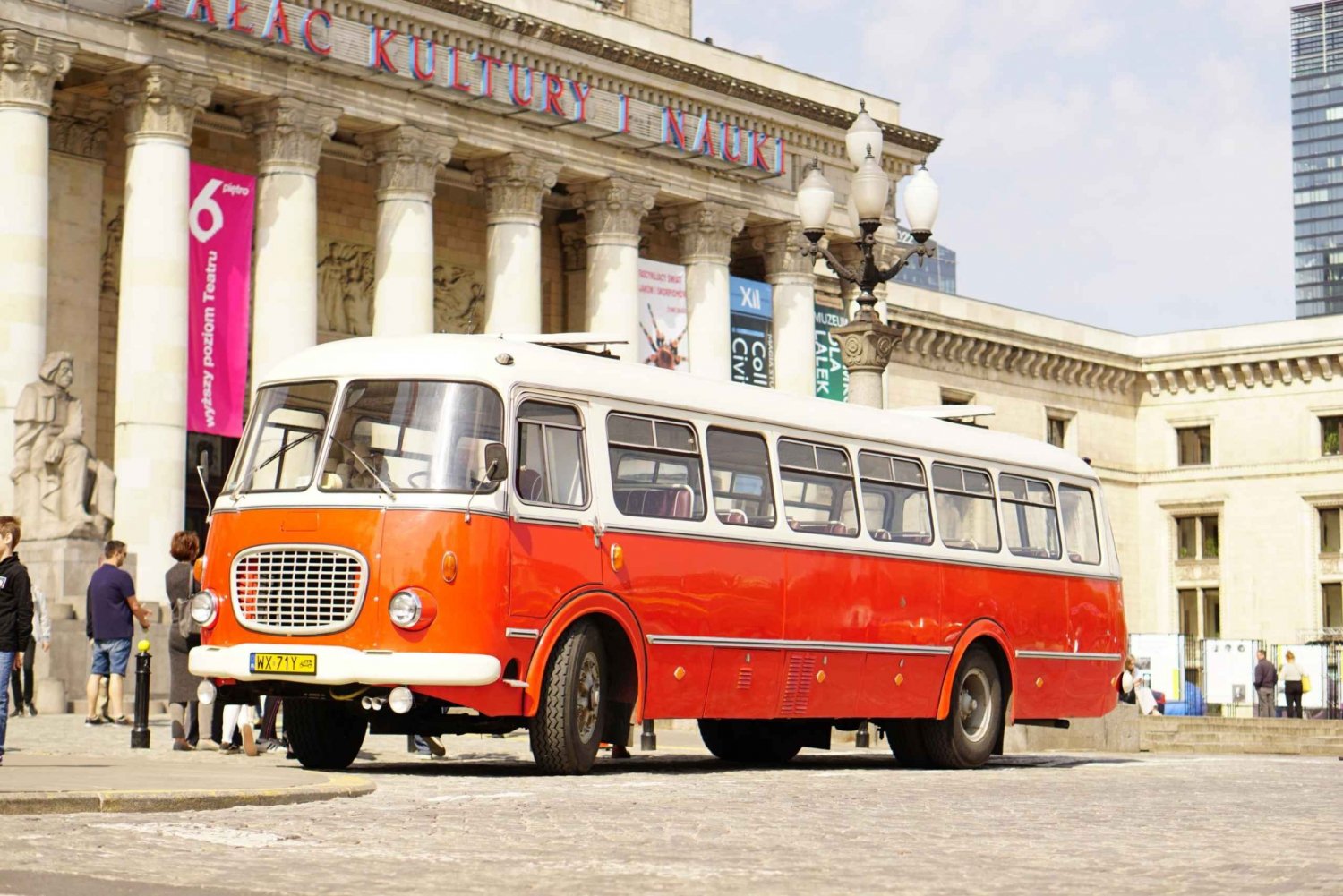 Warszawa: Höjdpunkter: Guidad retrobusstur