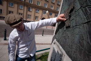 Warsaw: Jewish Ghetto Private Tour by Retro Car