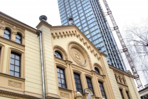 Warsaw: Jewish Ghetto Private Tour by Retro Car