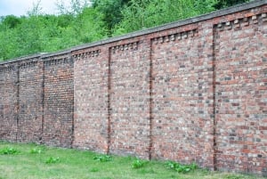 Warsaw: Ghetto, Jewish Cemetery & POLIN Museum Private Tour