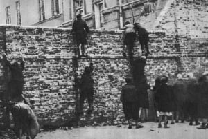 Warsaw: Ghetto, Jewish Cemetery & POLIN Museum Private Tour