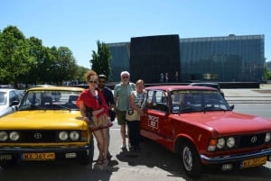 Warsaw Jewish Heritage Private Tour in Retro Fiat