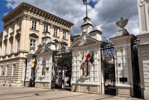 Warsaw: Love Stories & Romance Private Walking Tour