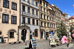 Warsaw: Love Stories & Romance Private Walking Tour