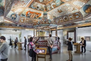 Warsaw: POLIN Museum Guided Tour with Tickets