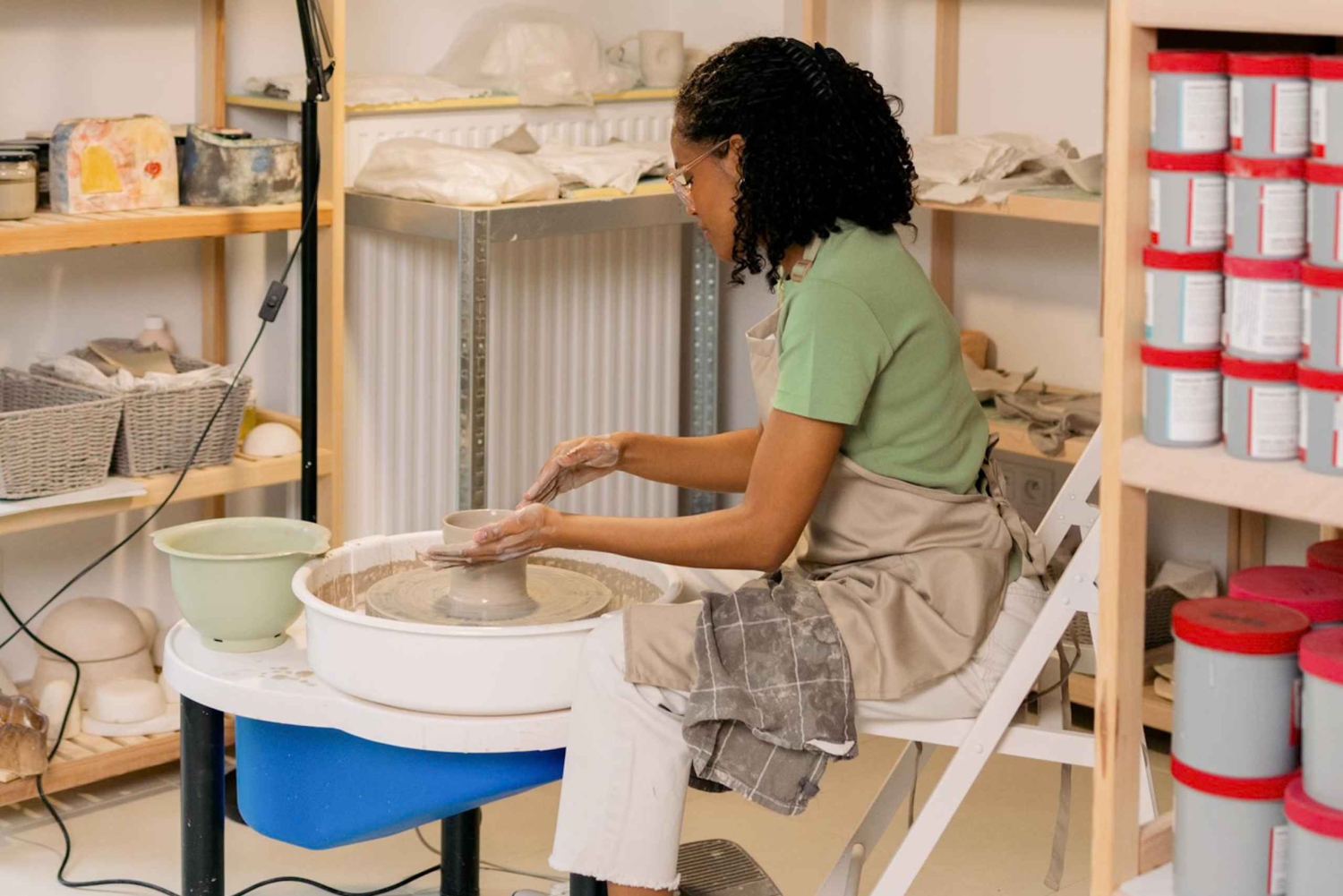 Warsaw: Pottery Wheel Workshop with Instructor