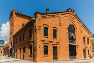 Warschau: Praga District Tour met wodkamuseum en proeverij