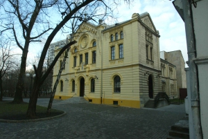 ワルシャワ：車での送迎付き3時間プライベート観光ツアー