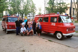 Warsaw: Private 3-Hour Tour by Communist Van