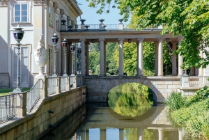 Warsaw: Private City Sightseeing Walking Tour with a Local