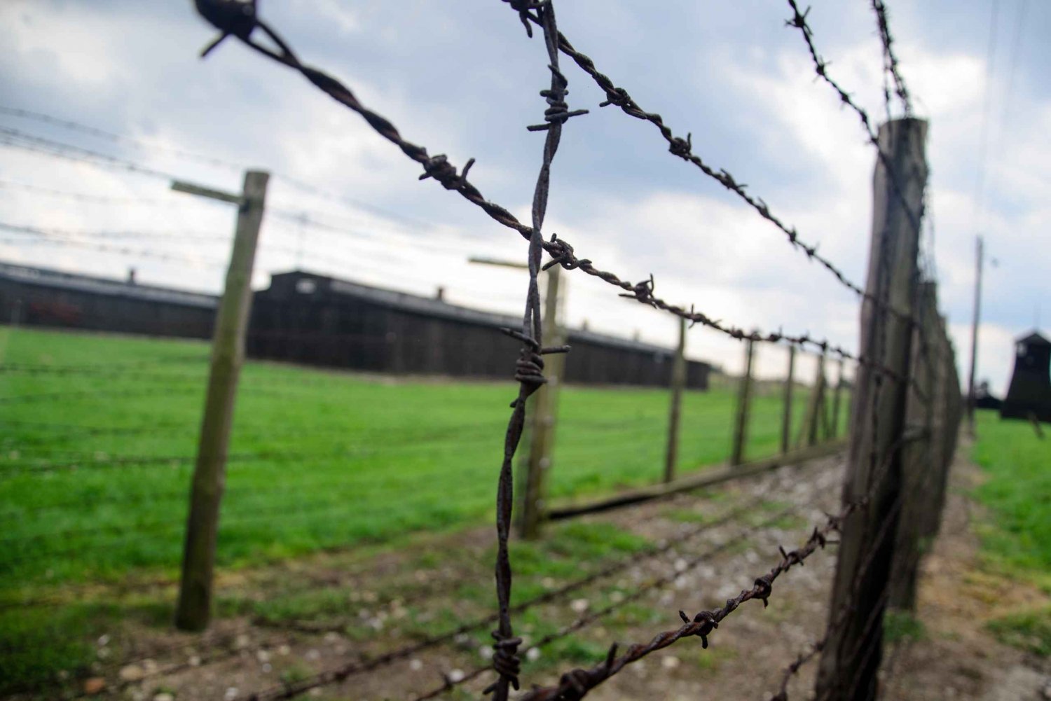 Warsaw: Private Guided Tour to Majdanek Concentration Camp