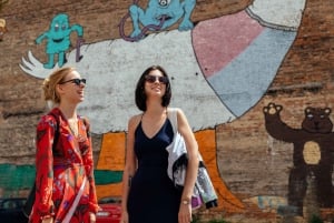 Warsaw: Private Praga District & Hidden Gems Walking Tour