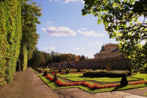 Varsovan yksityinen kiertoajelu Krakovasta kuljetuksen ja oppaan kanssa