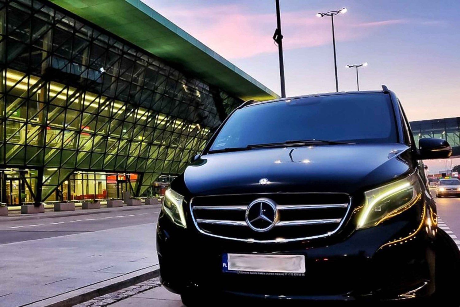Warsaw: Private Transfer from/to Krakow