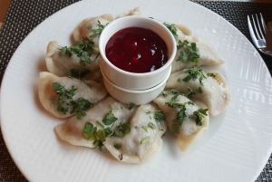 Warsaw: Traditional Food Tour with Old Town Sightseeing