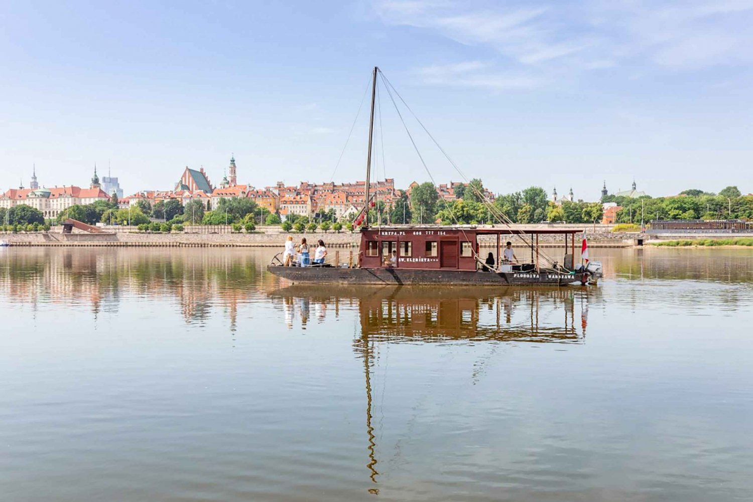 Sightseeing-Cruise-on-the-Wisla-River
