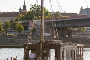 Warsaw: Traditional Galar Cruise on The Vistula River