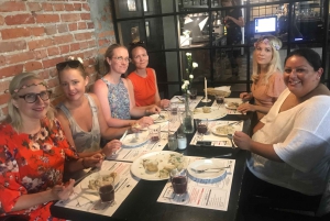 Warsaw: Traditional Polish Food and Sightseeing Private Tour