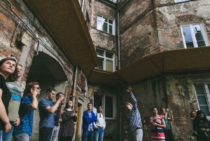 Warsaw: WWII Private Tour by Retro Minibus