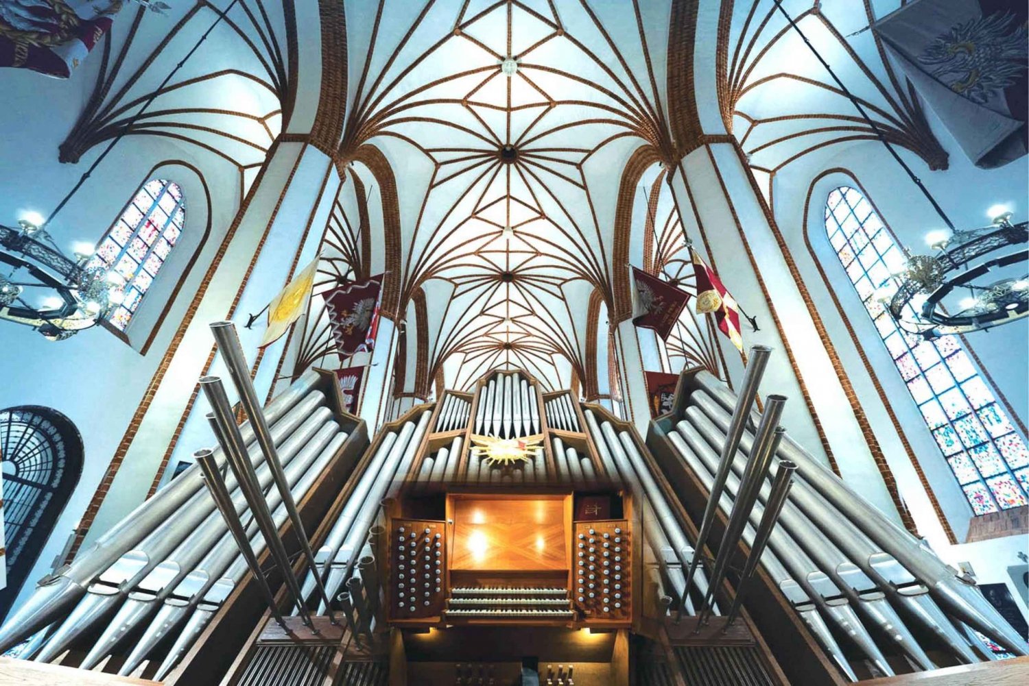 XXXIIe Festival international de musique d'orgue ORGUE DE LA CATHÉDRALE
