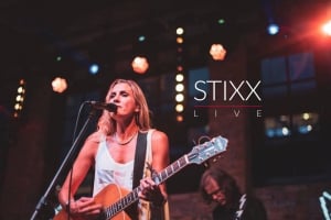 9 & 10.11 STIXX LIVE: Jenny Galt Band