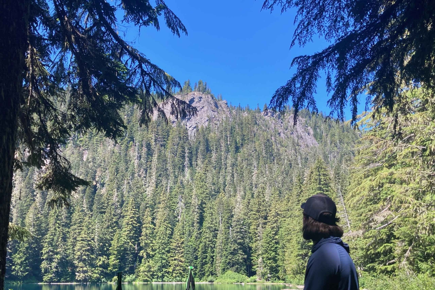 Поход к альпийским озерам в национальном лесу Гиффорд-Пинчот