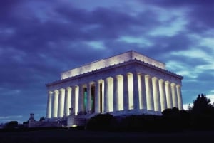 DC: Hop-on Hop-off, Arlington Walking Tour, and Night Tour