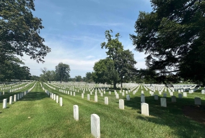 DC: Arlington Cemetery Guided Tour and Changing of the Guard