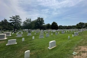DC: Arlington Cemetery Guided Tour and Changing of the Guard