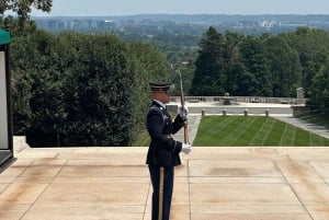 DC: Hop-on Hop-off, Arlington Walking Tour, and Night Tour