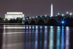 DC: Hop-on Hop-off, Arlington Walking Tour, and Night Tour