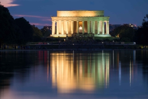 DC: Visita a los Monumentos y Conmemoraciones al atardecer en autobús descapotable